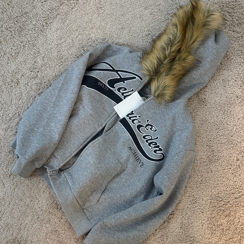 Aelfric Eden Gray Hoodie with Faux Fur Trim